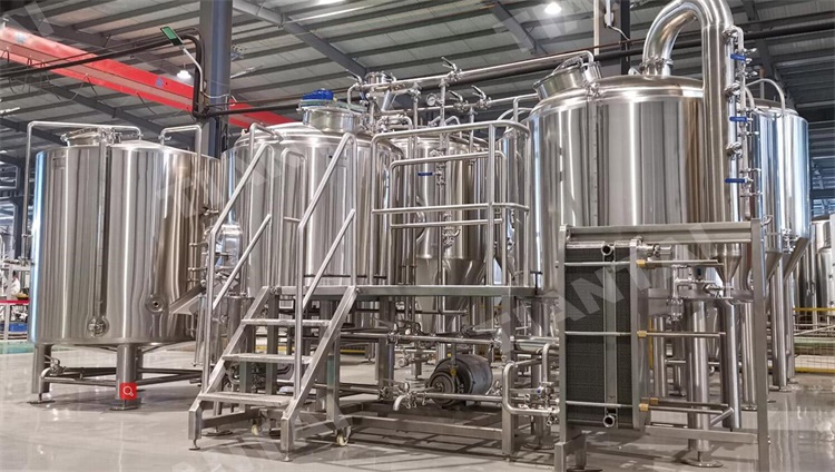 <b>1000L  beer brewing equipment for Romania craft microbrewery</b>